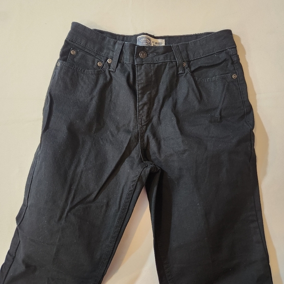 Signature by Levi's Black At Waist Boot Cut Jeans Size 8 Short - Picture 3 of 8